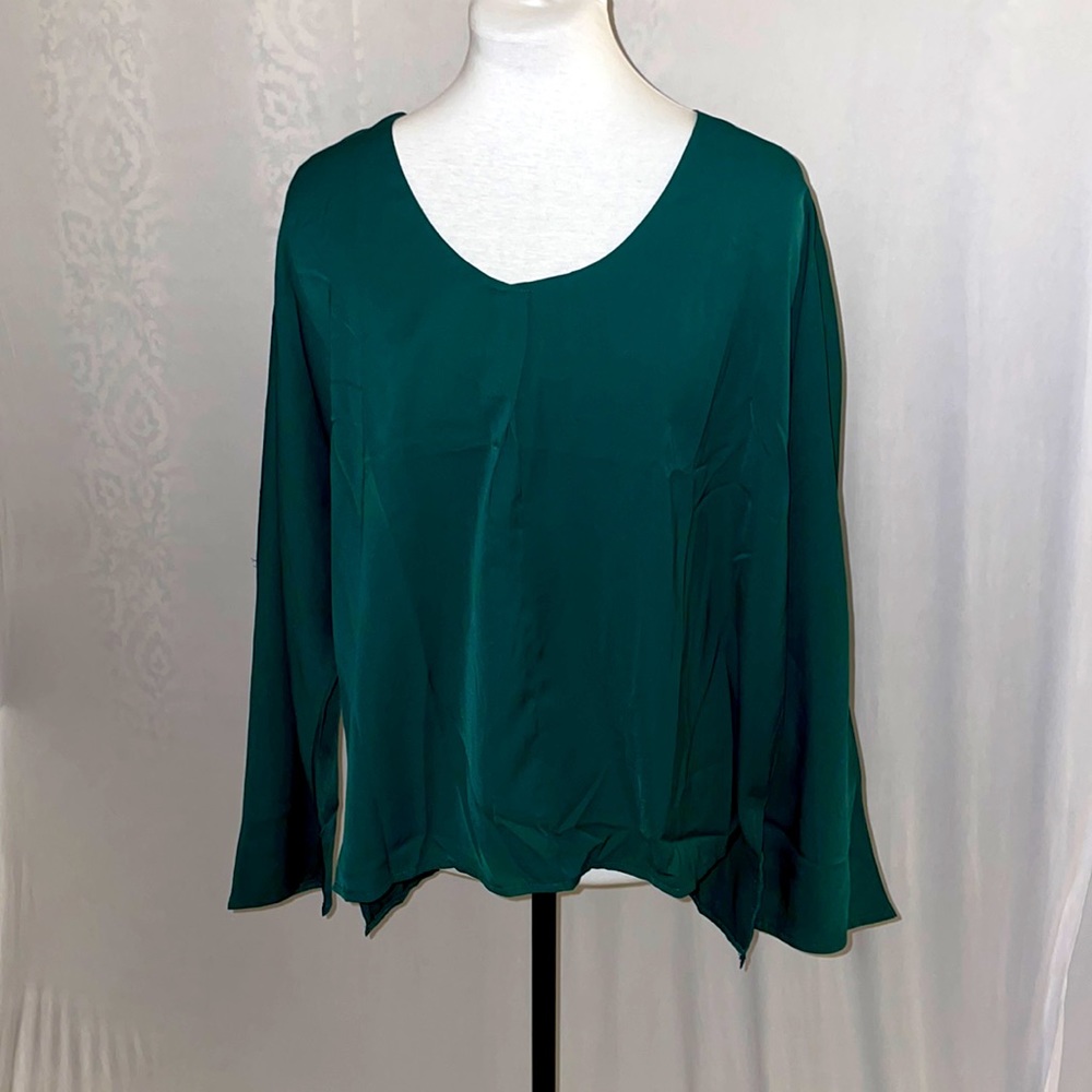 Avanova Silky Blouse Small 100% Polyester Long or 3/4 Sleeve